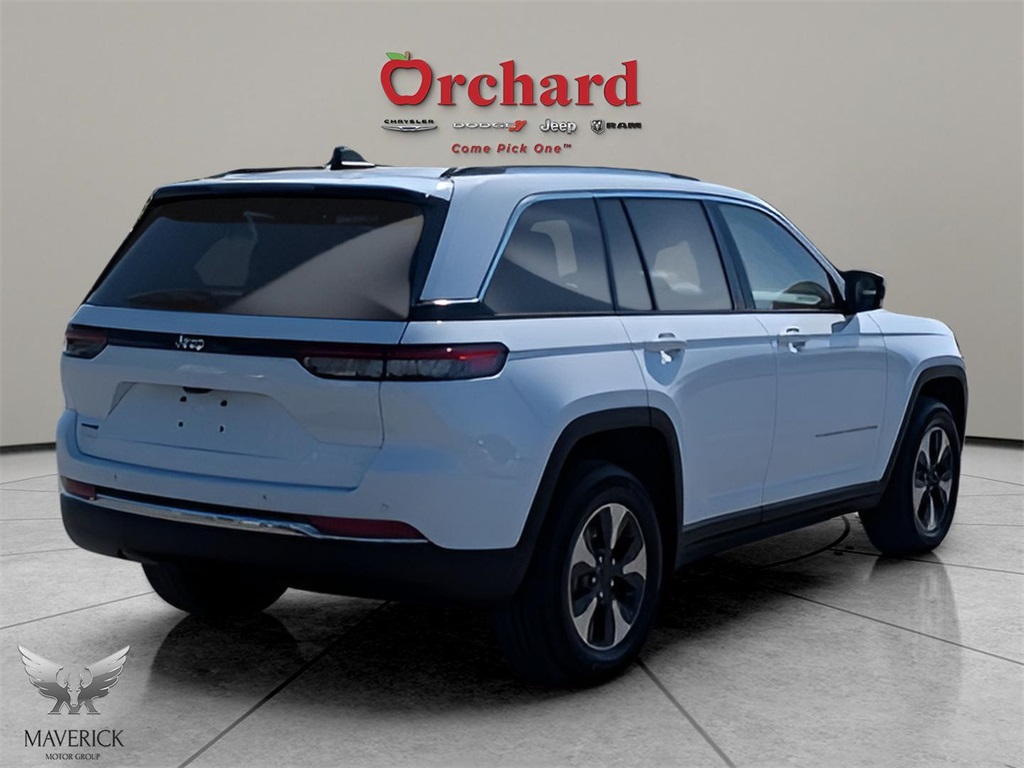 2022 Bright White Clearcoat Jeep Grand Cherokee 4xe 4xe 4X4 SUV