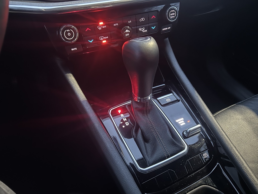 used 2022 Jeep Compass car, priced at $22,120