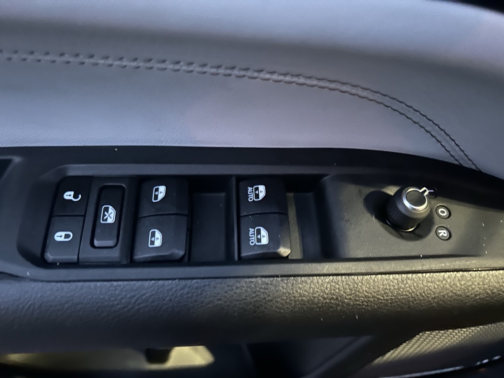 used 2022 Jeep Compass car, priced at $22,120