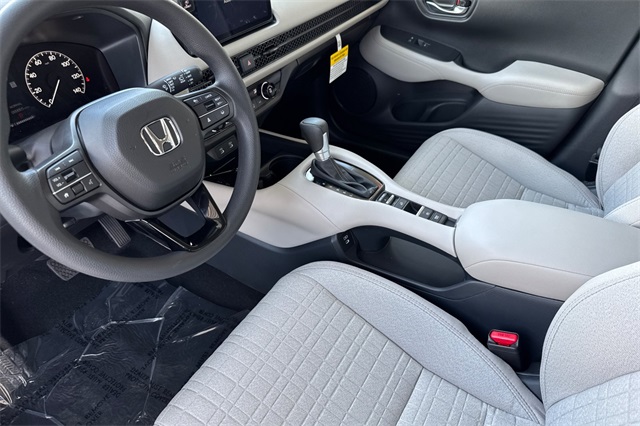 2026 Honda HR-V LX photo 10