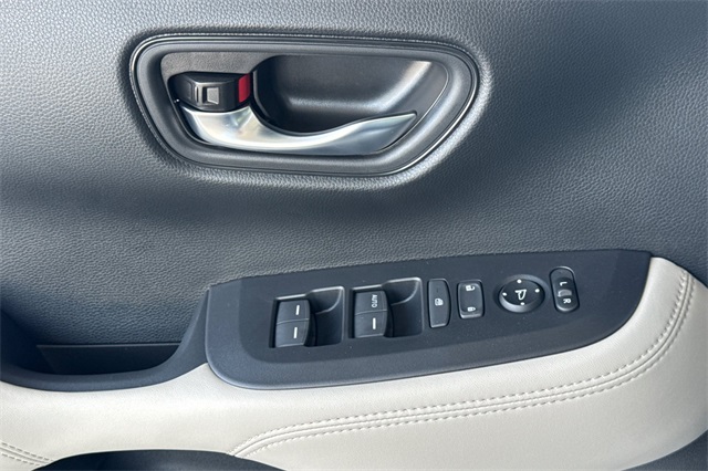 2026 Honda HR-V LX photo 12