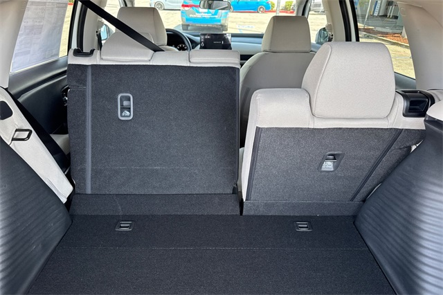 2026 Honda HR-V LX photo 17