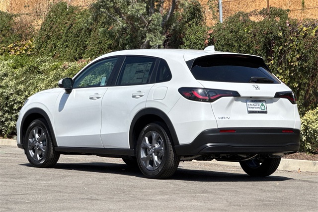 2026 Honda HR-V LX photo 6