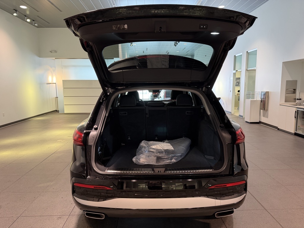 used 2025 Audi Q5 car, priced at $50,489