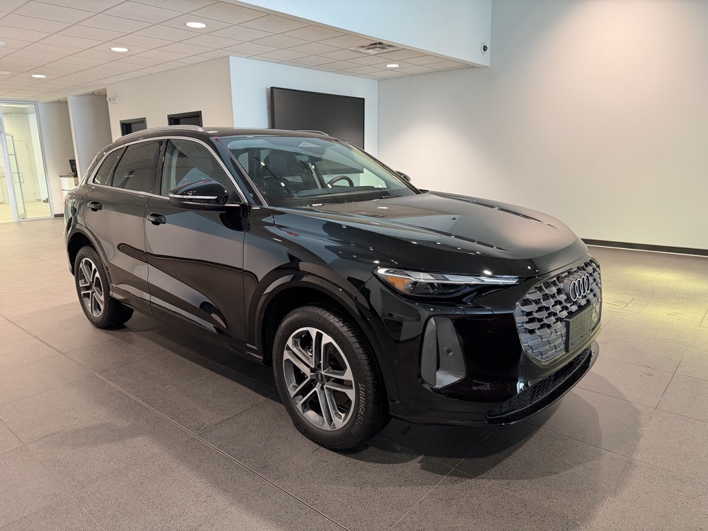 used 2025 Audi Q5 car, priced at $50,489