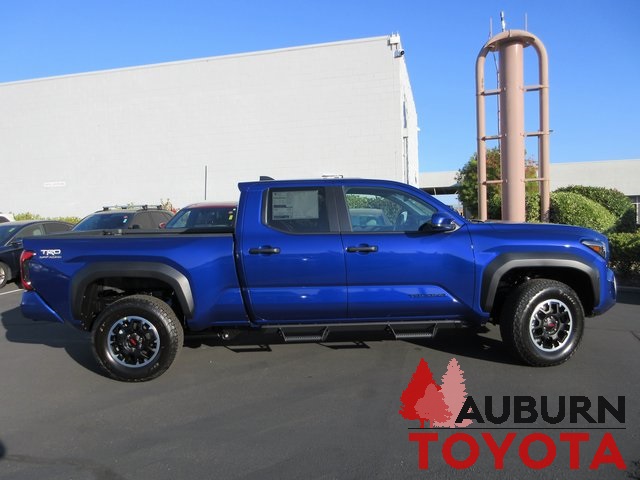 2025 Toyota Tacoma TRD Off-Road Double Cab photo 2