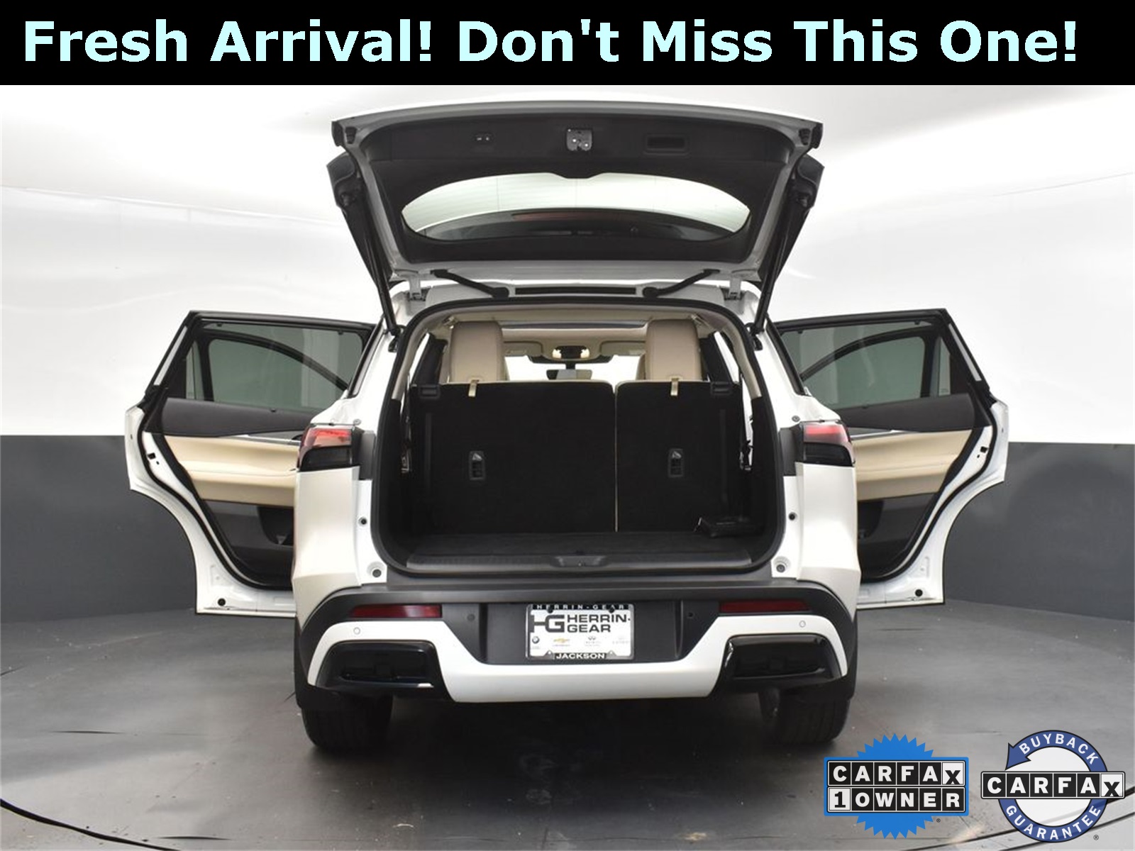 2024 Majestic White INFINITI QX60 LUXE FWD SUV