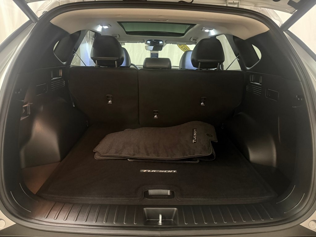 used 2024 Hyundai Tucson Hybrid car, priced at $30,198