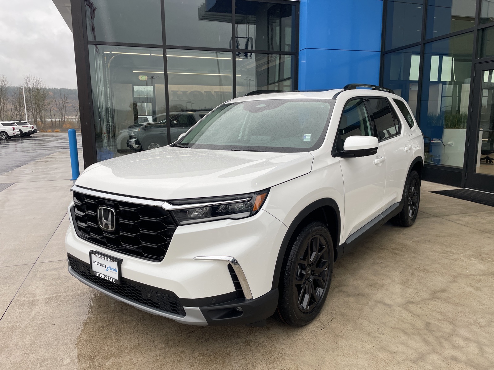 2025 Honda Pilot Touring's photo