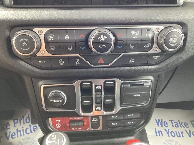 2025 Jeep Gladiator Willys photo 34