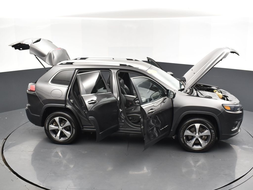 2020 Jeep Cherokee Limited photo 32