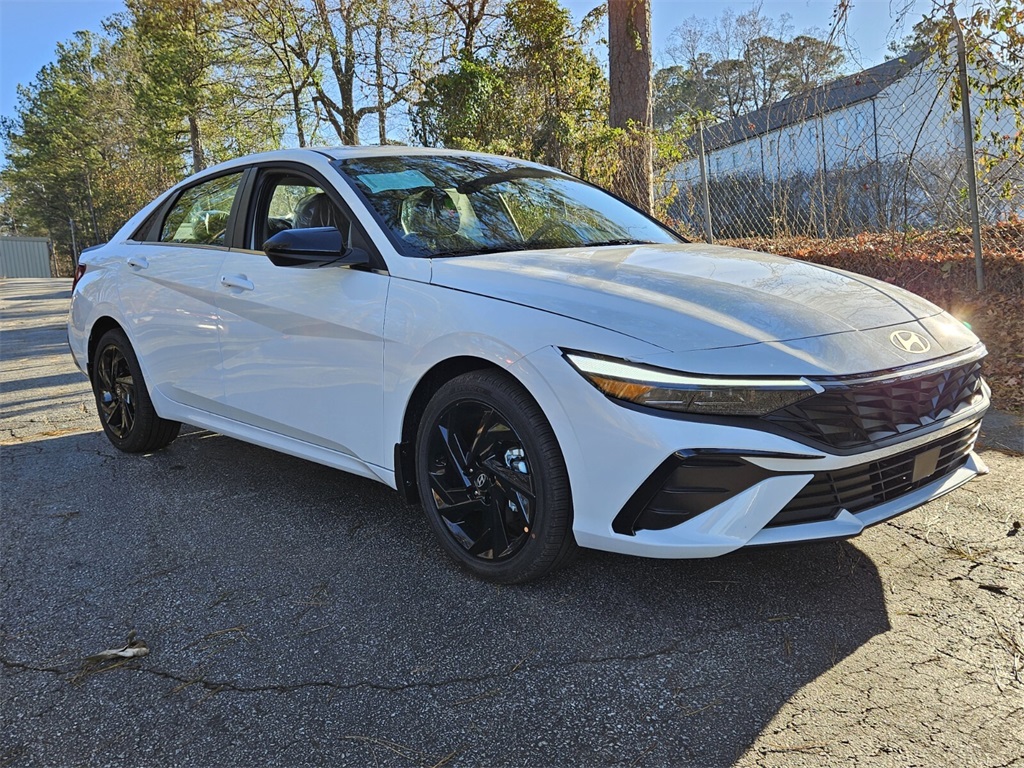2026 Hyundai Elantra SEL's photo