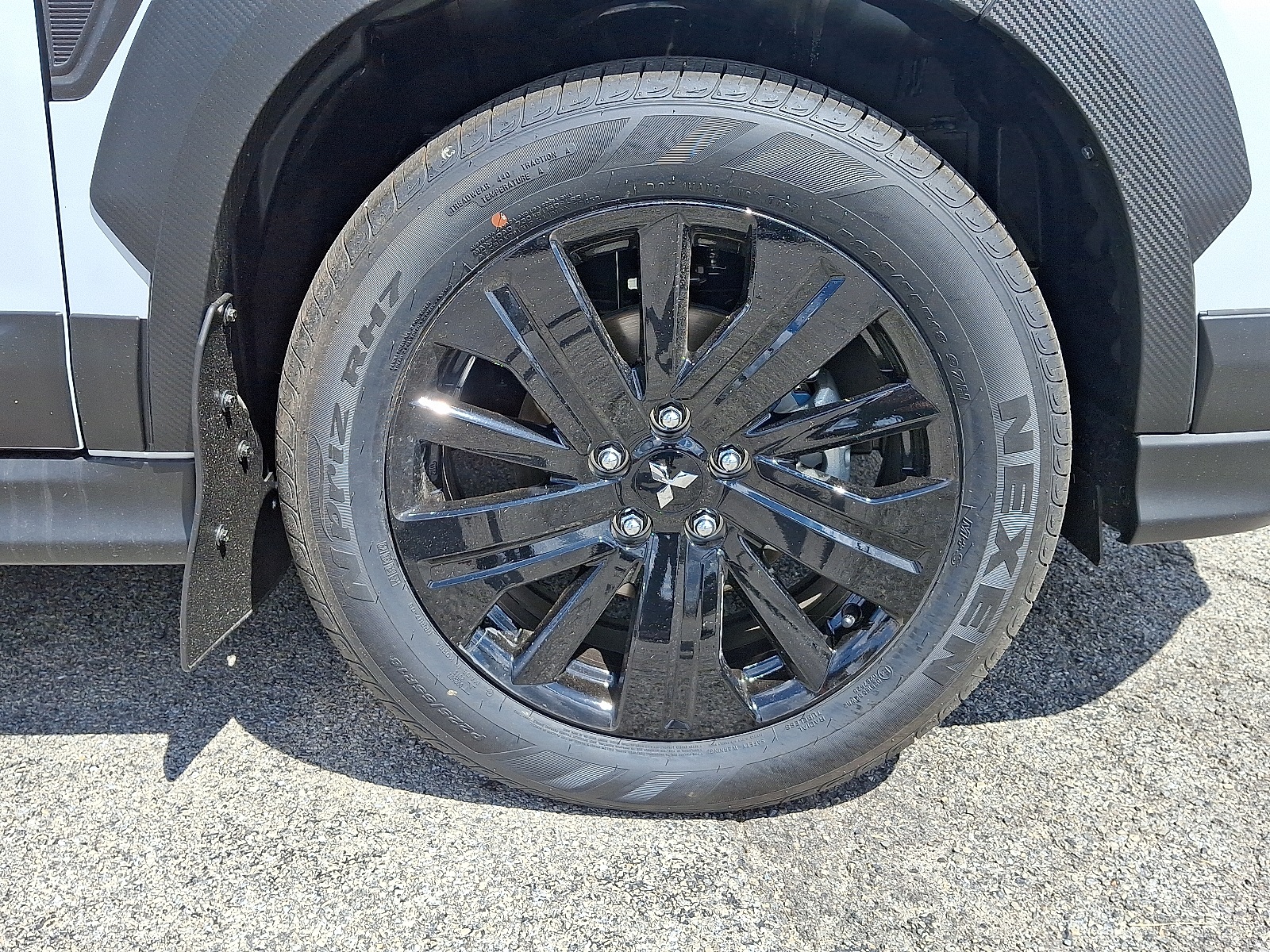 2025 Mitsubishi Outlander Sport ES photo 4