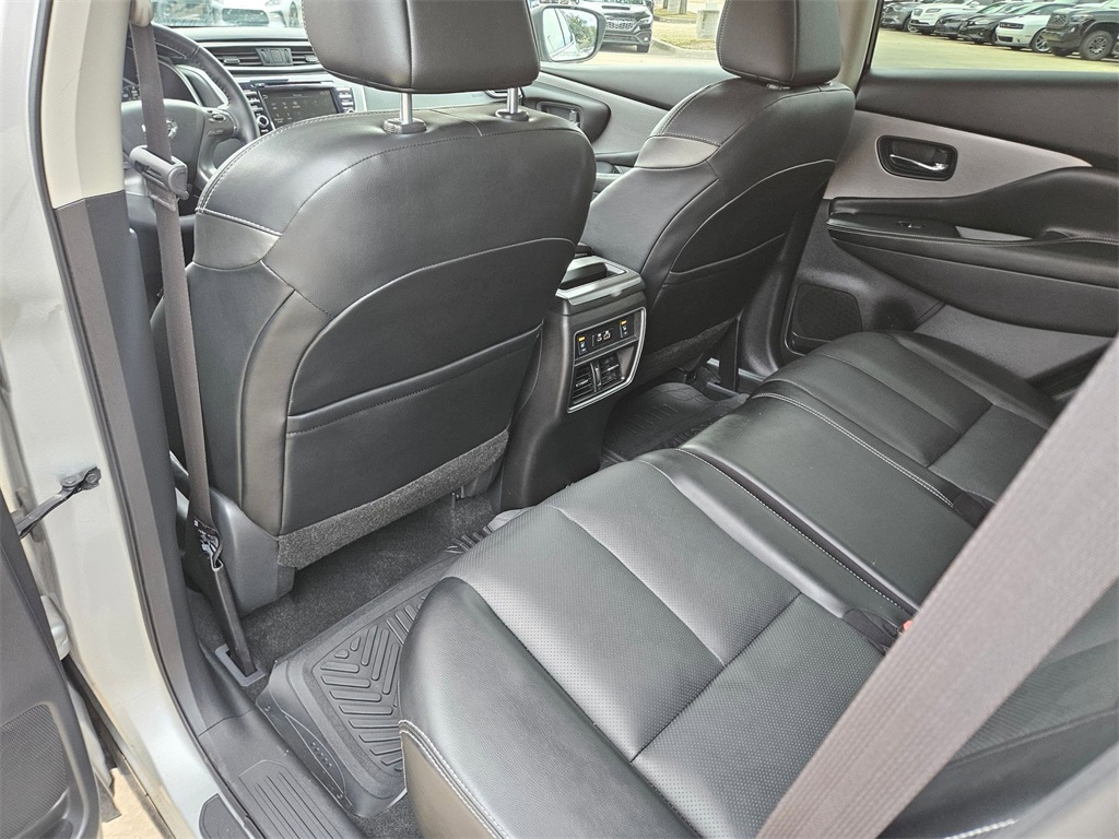 2021 Nissan Murano SL photo 12