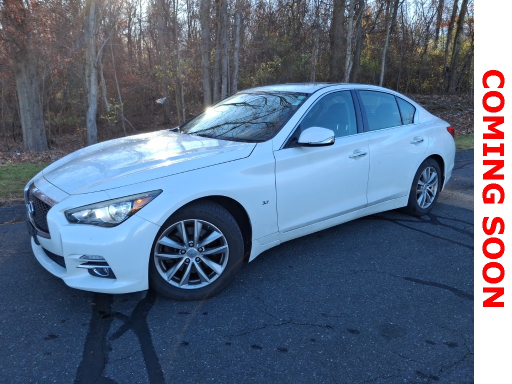 2015 INFINITI Q50 Premium