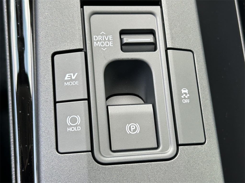 2026 Toyota Prius LE photo 20