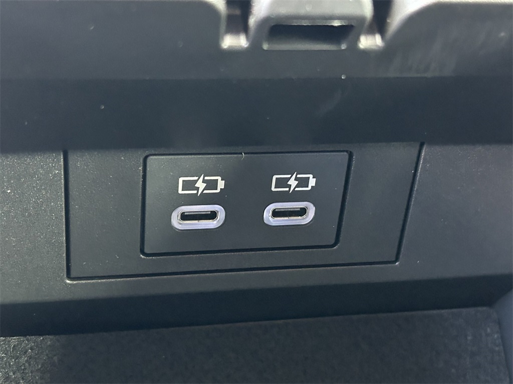 2026 Toyota Prius LE photo 25