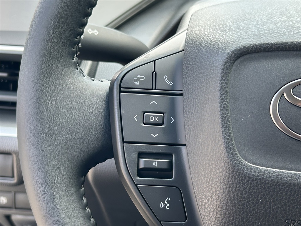 2026 Toyota Prius LE photo 26