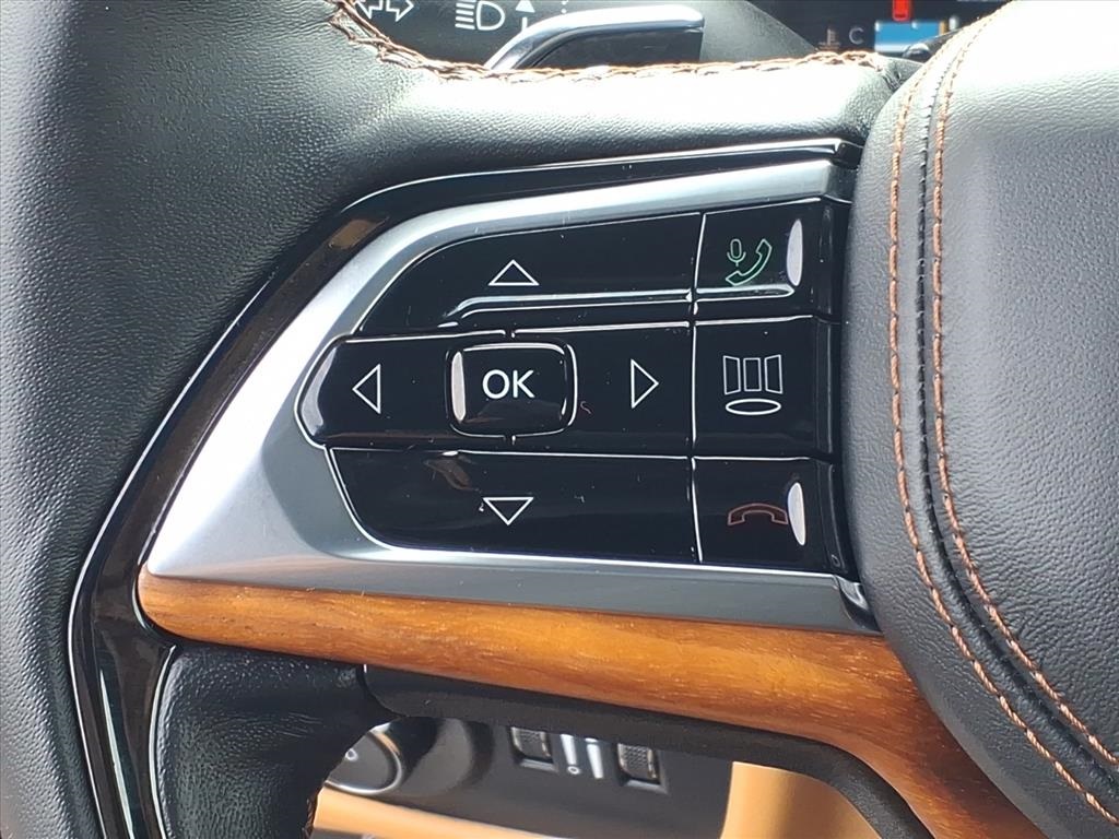 used 2024 Jeep Grand Cherokee car, priced at $43,900