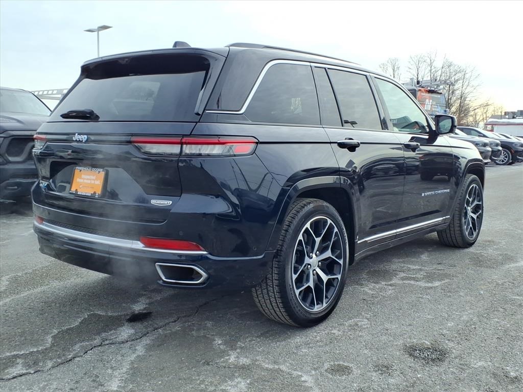 used 2024 Jeep Grand Cherokee car, priced at $43,900