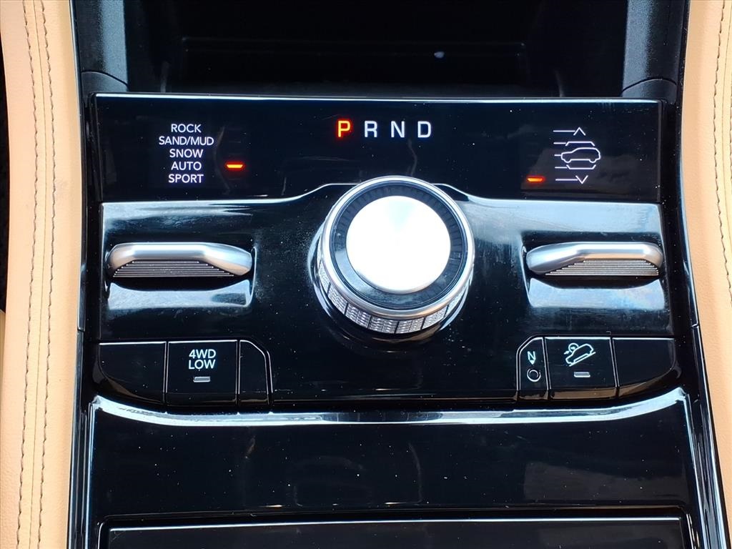 used 2024 Jeep Grand Cherokee car, priced at $43,900