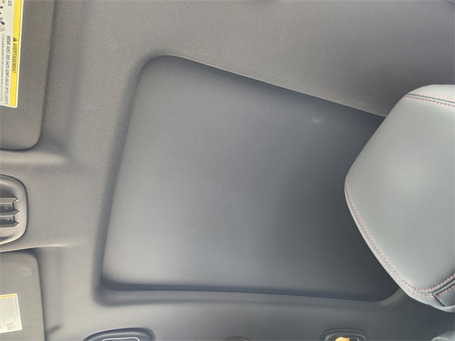 2022 Iridescent Pearl Tricoat Chevrolet Trailblazer RS FWD SUV
