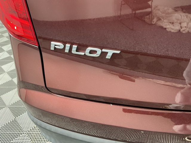 used 2018 Honda Pilot car, priced at $16,644