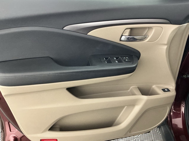 used 2018 Honda Pilot car, priced at $16,644