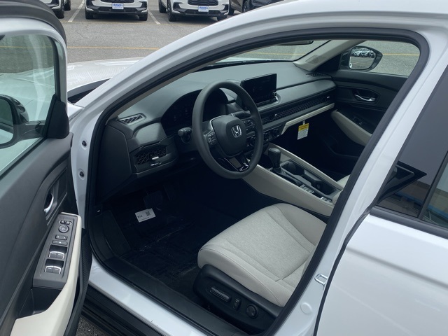new 2025 Honda Accord car, priced at $29,592