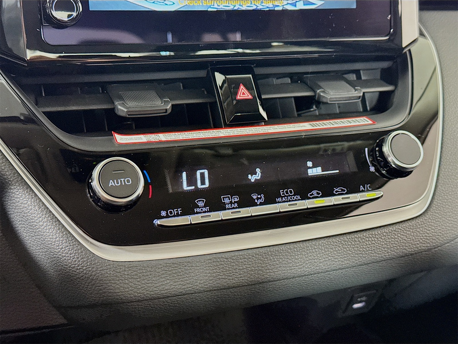 2026 Toyota Corolla LE photo 9