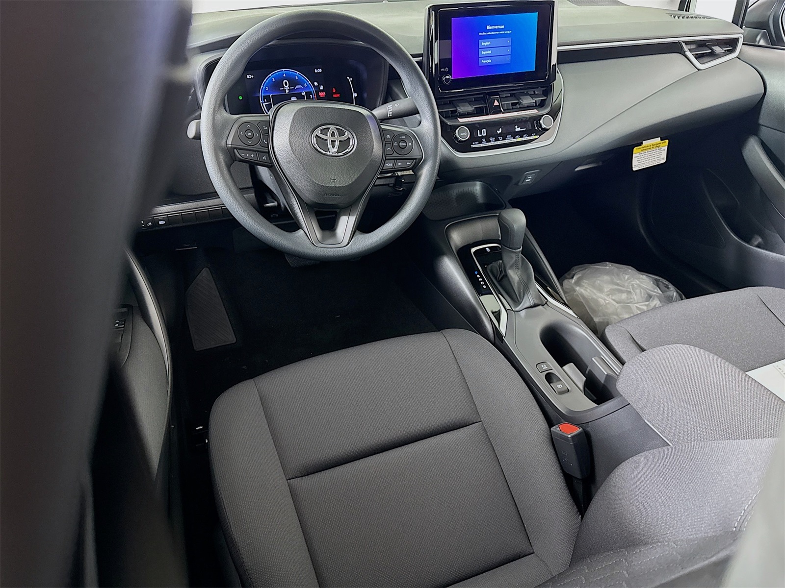 2026 Toyota Corolla LE photo 13