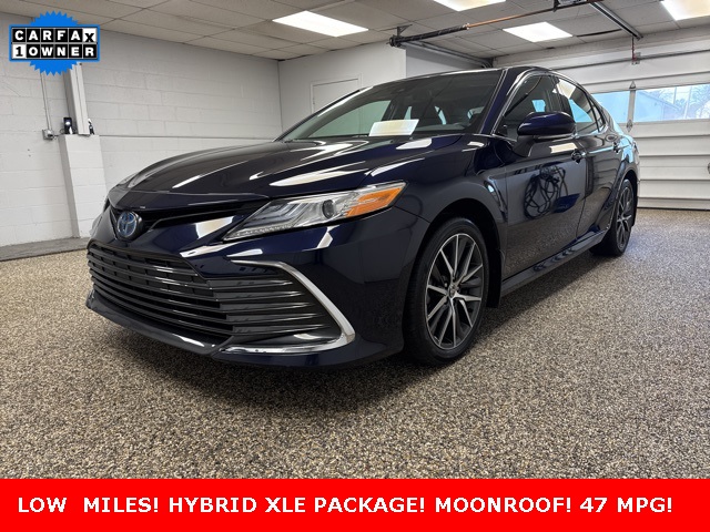 2022 Toyota Camry XLE's photo
