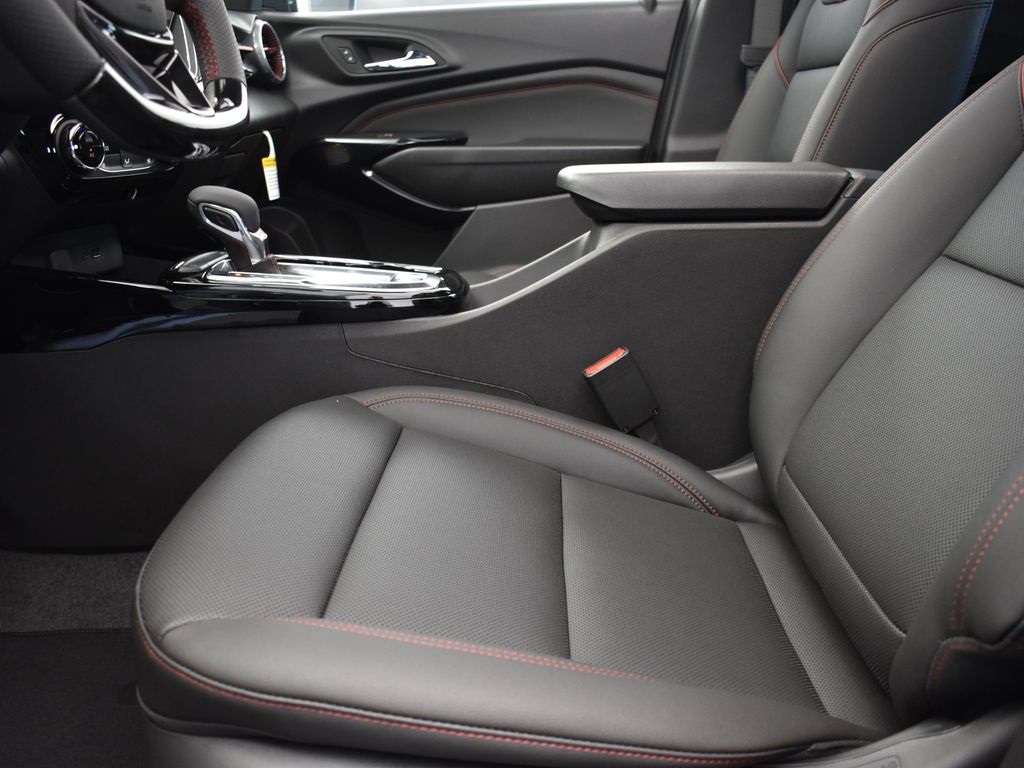 2025 Sterling Chevrolet Trax 2RS FWD SUV