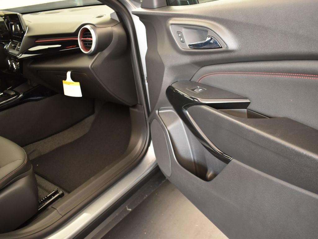 2025 Sterling Chevrolet Trax 2RS FWD SUV