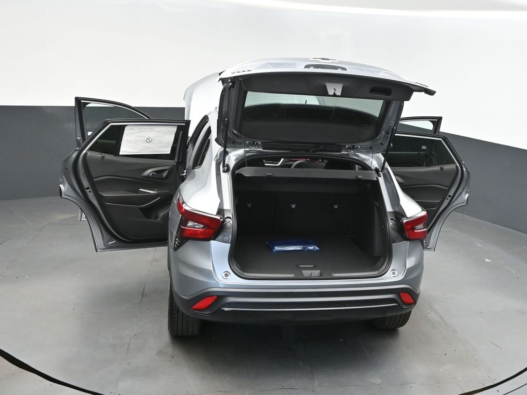 2025 Sterling Chevrolet Trax 2RS FWD SUV