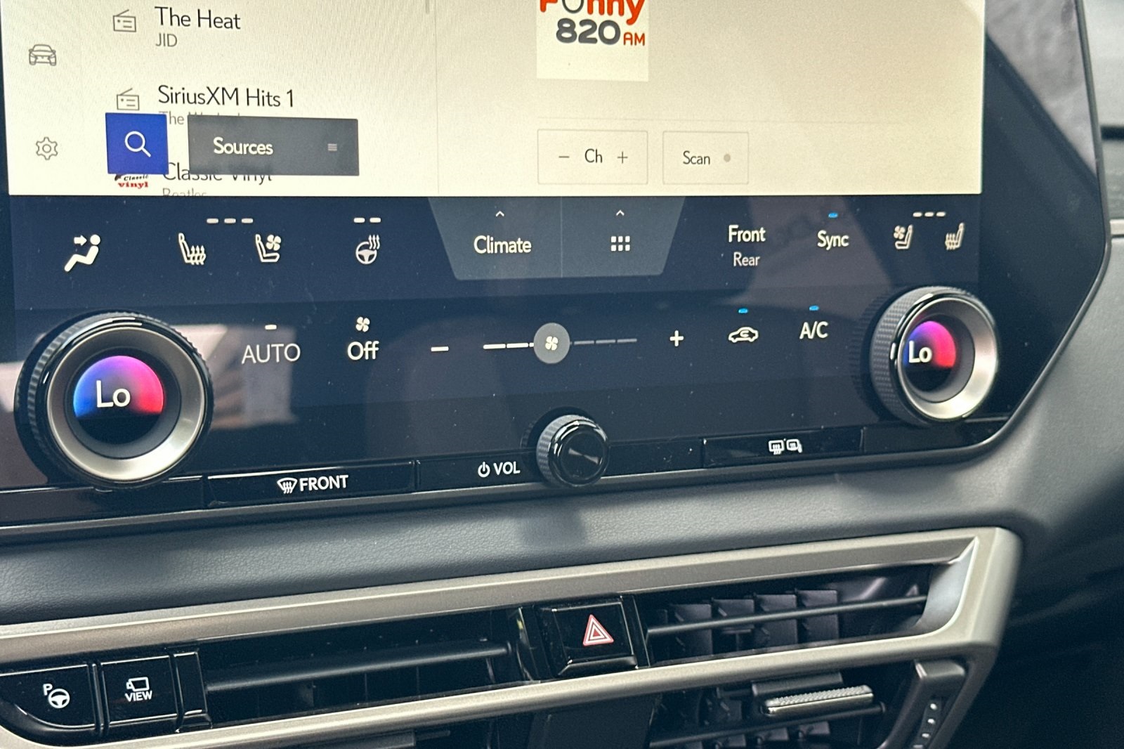 2025 Lexus RX 350h Luxury AWD photo 16