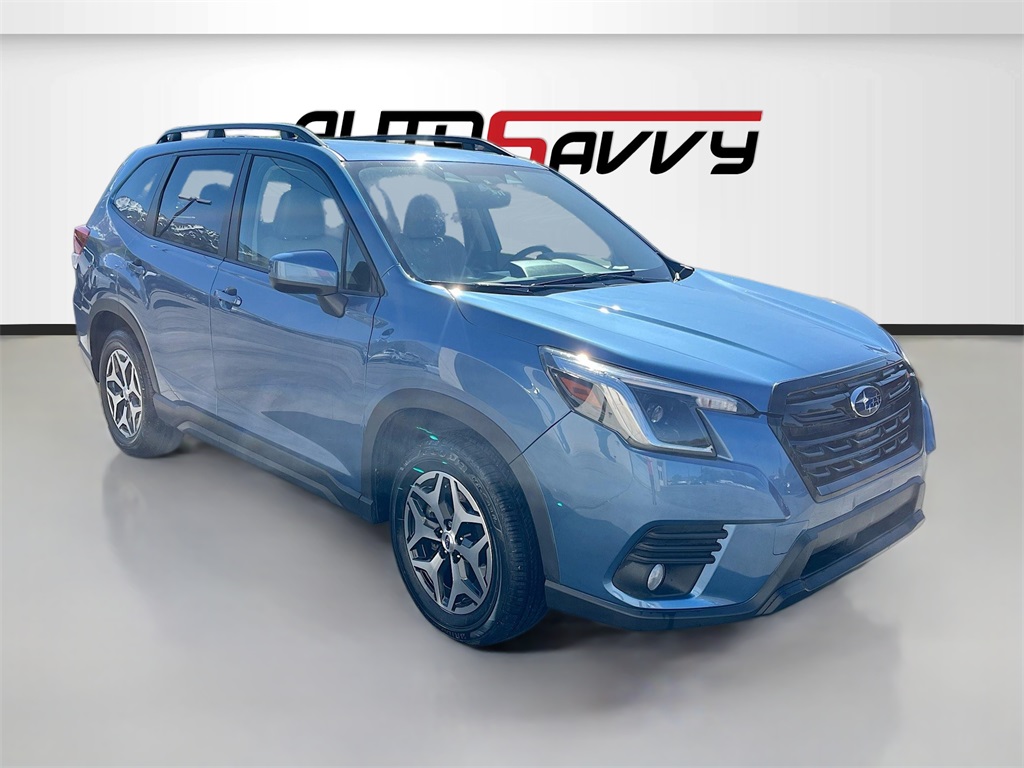 2024 Subaru Forester Premium photo 3