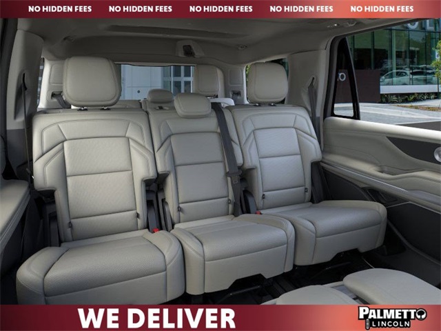 new 2025 Lincoln Navigator car, priced at $101,340