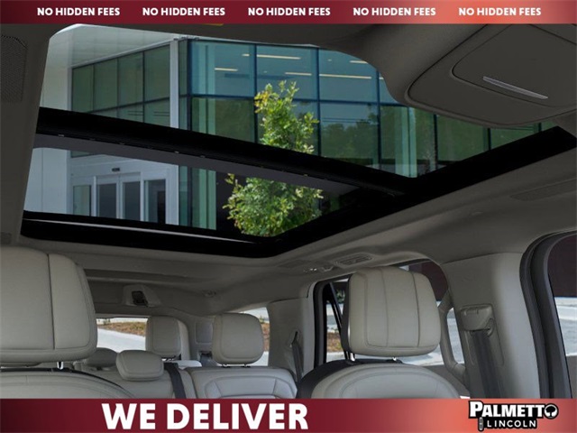 new 2025 Lincoln Navigator car, priced at $101,340