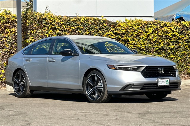 2025 Honda Accord Hybrid Sport photo 2