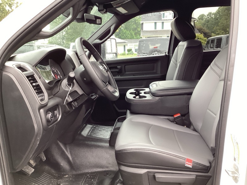 2026 Ram 3500 Tradesman photo 17