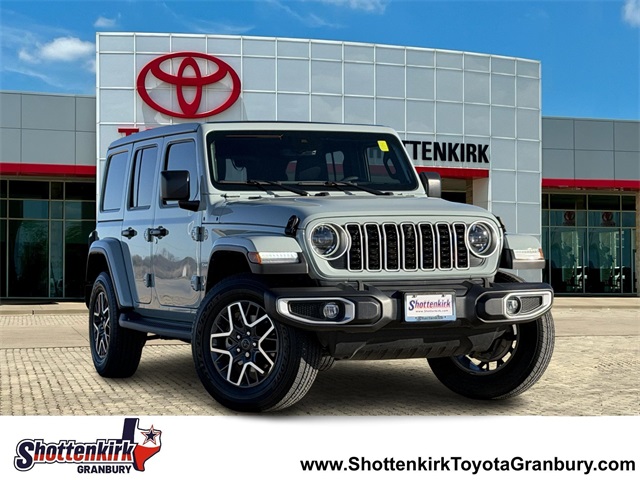 2024 Jeep Wrangler 4-Door Sahara's photo