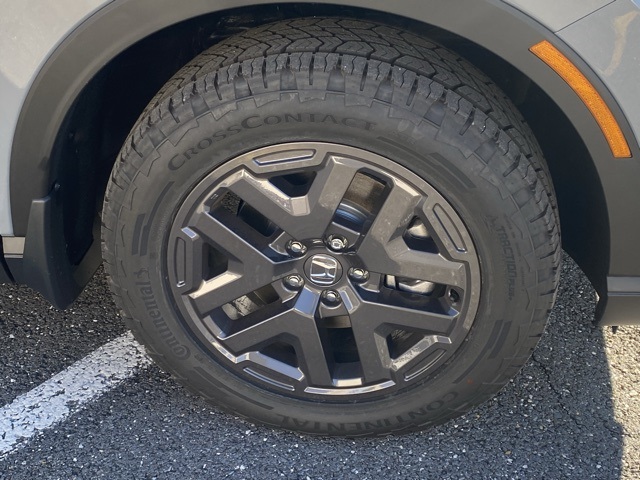 new 2026 Honda CR-V Hybrid car, priced at $44,443