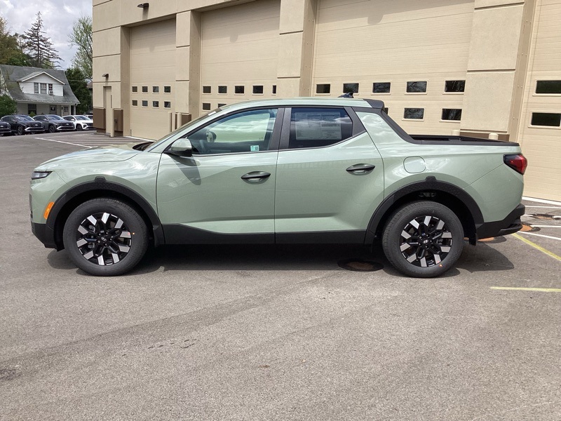 2025 Hyundai Santa Cruz SE photo 4