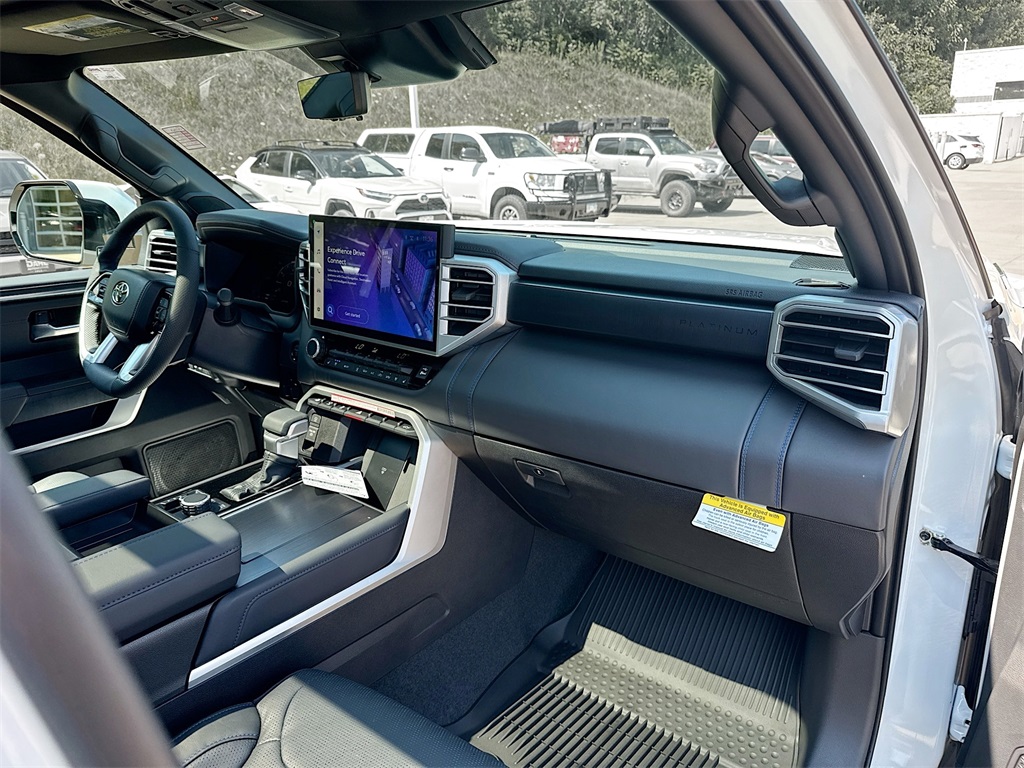 2025 Toyota Tundra Platinum CrewMax photo 28