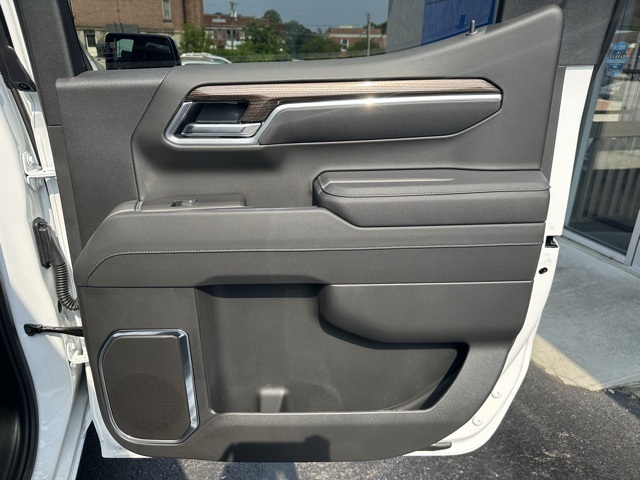 2026 Chevrolet Silverado 1500 LT photo 13