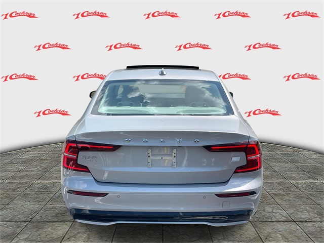 S60 Plug-In Hybrid T8 Recharge Plus Dark Theme