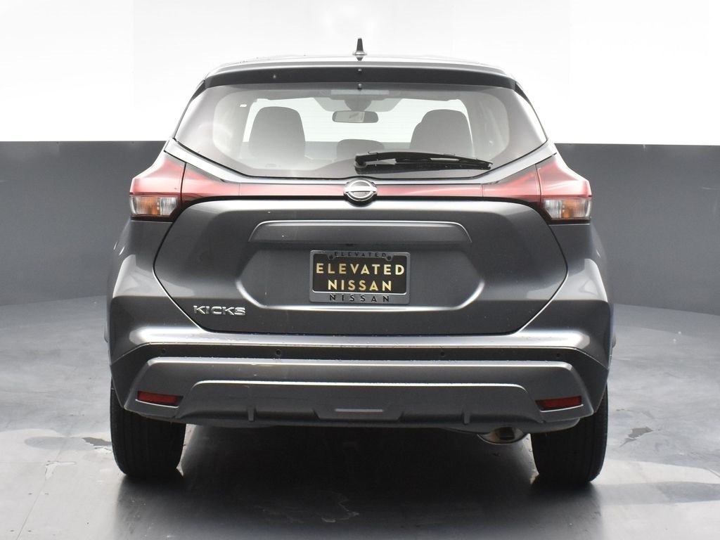 2025 Nissan Kicks Play S photo 22