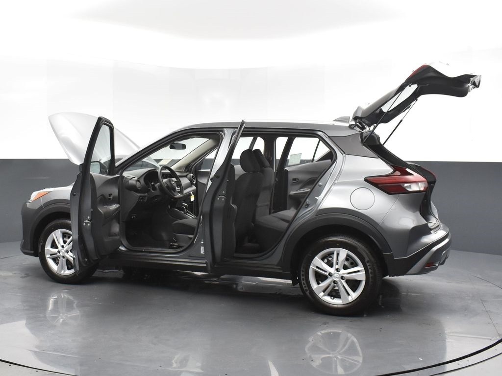 2025 Nissan Kicks Play S photo 31