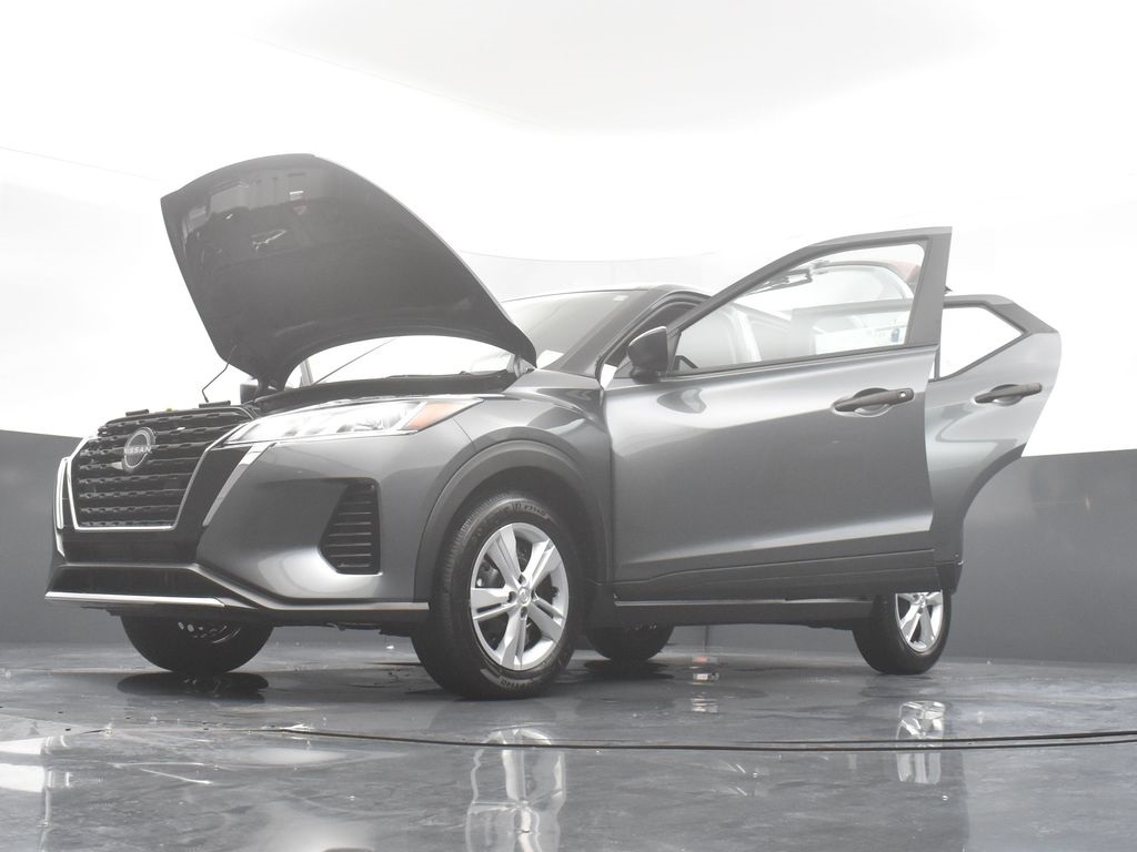 2025 Nissan Kicks Play S photo 33